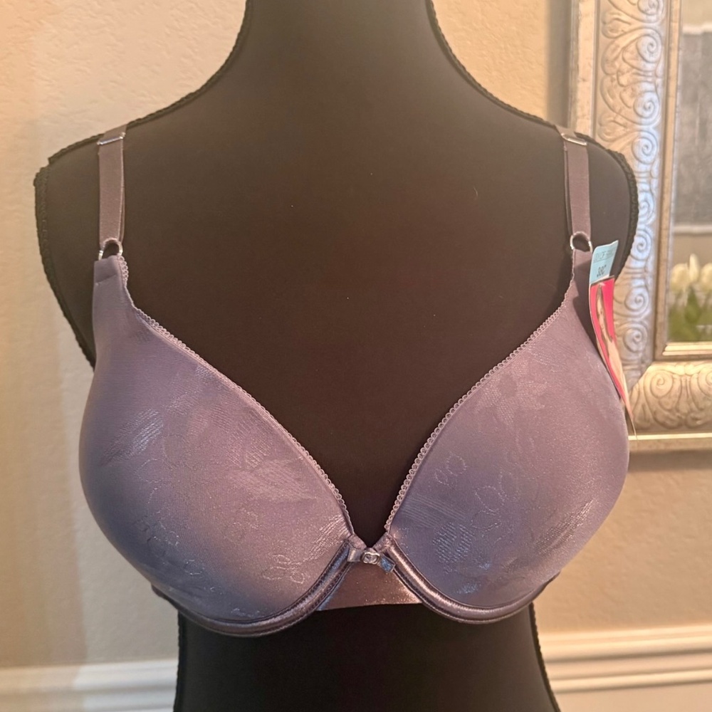 Lilly of France push-up bra.  NEW WITH TAGS  SIZE 38C